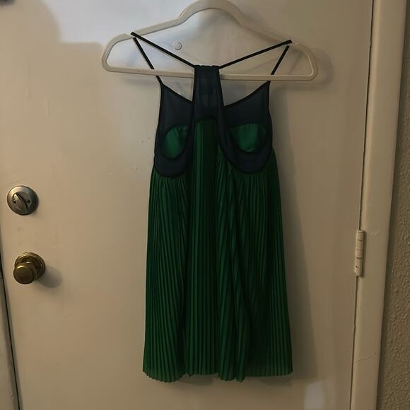 Urban Outfitters Cooperative Pleated Green/Blue Color Block Top XS Minimalist - Picture 3 of 11